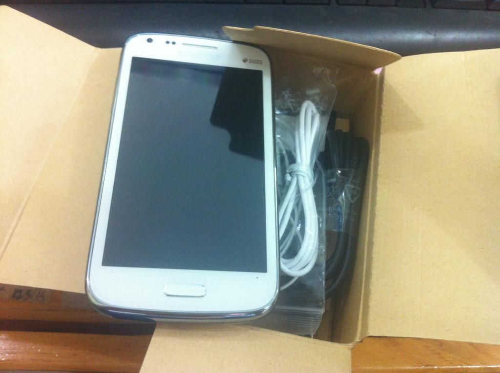 Samsung Galaxy Core giá siêu rẻ