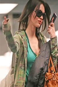 Megan Fox Shows Dirty Finger