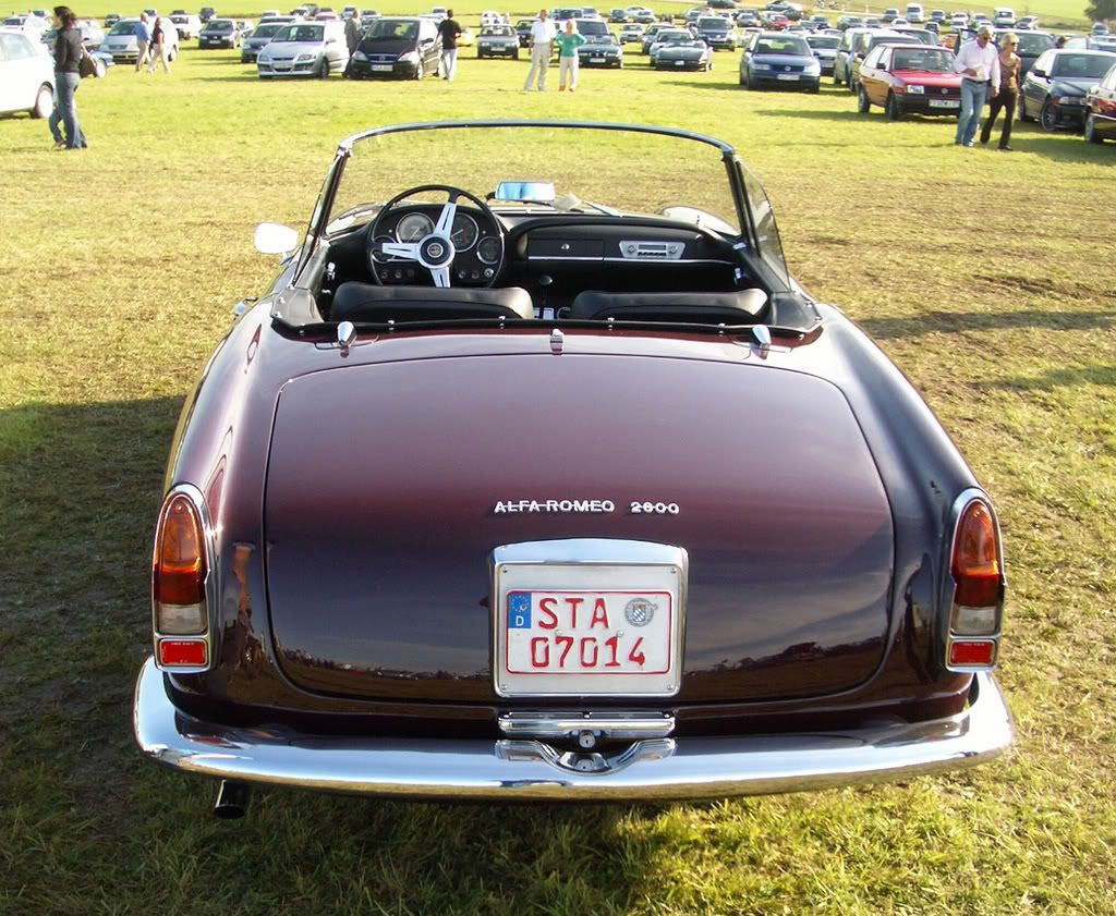 Alfa_2600_Spyder_rear.jpg