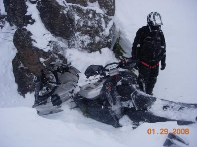 08snowmobile110.jpg