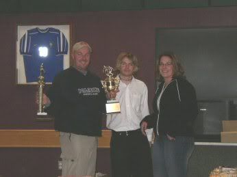 http://i240.photobucket.com/albums/ff185/paladins_soccer/2003LeagueAwards/Andy-GaryWhiteAwardOutdoor2003.jpg