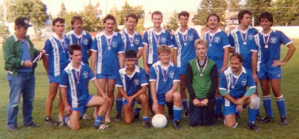 http://i240.photobucket.com/albums/ff185/paladins_soccer/TeamPhotos/Team1988Outdoor.jpg