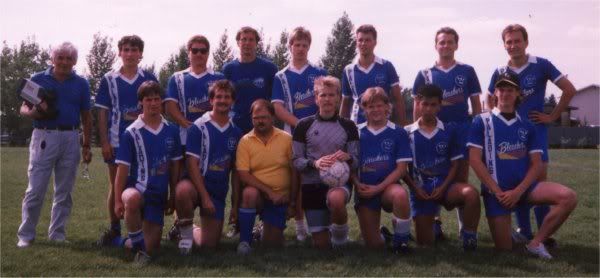 http://i240.photobucket.com/albums/ff185/paladins_soccer/TeamPhotos/Team1989Outdoor.jpg
