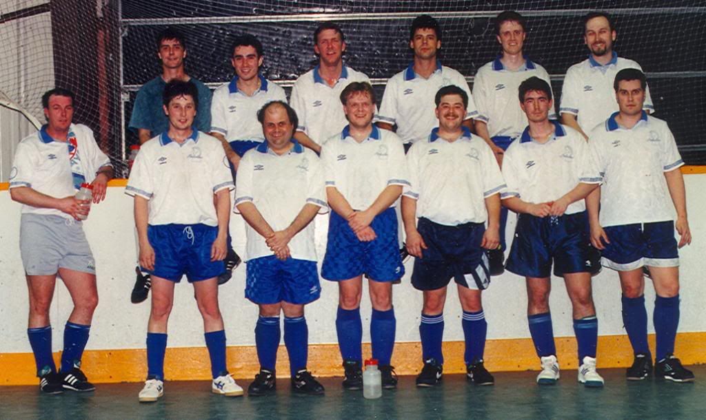 http://i240.photobucket.com/albums/ff185/paladins_soccer/TeamPhotos/Team1996-7Indoor.jpg