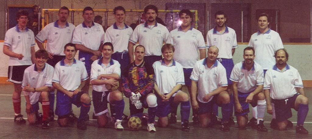 http://i240.photobucket.com/albums/ff185/paladins_soccer/TeamPhotos/Team1997-8Indoor2.jpg