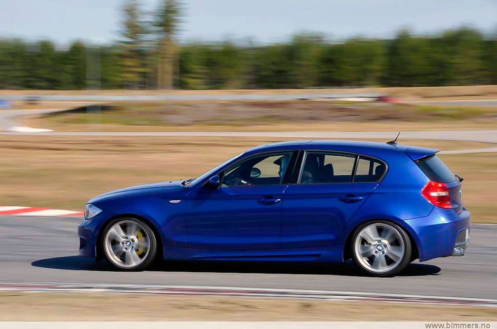 BMW130i-1.jpg