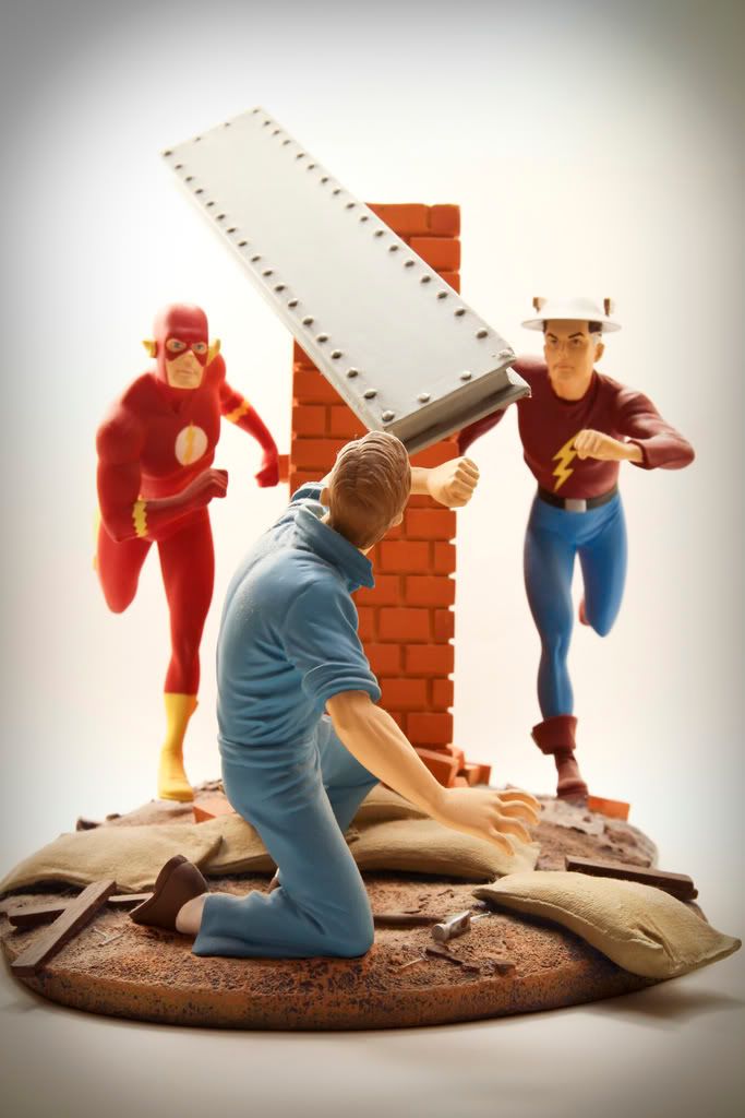 IMAGE: http://i240.photobucket.com/albums/ff215/NCStateDude/Lightbox5.jpg