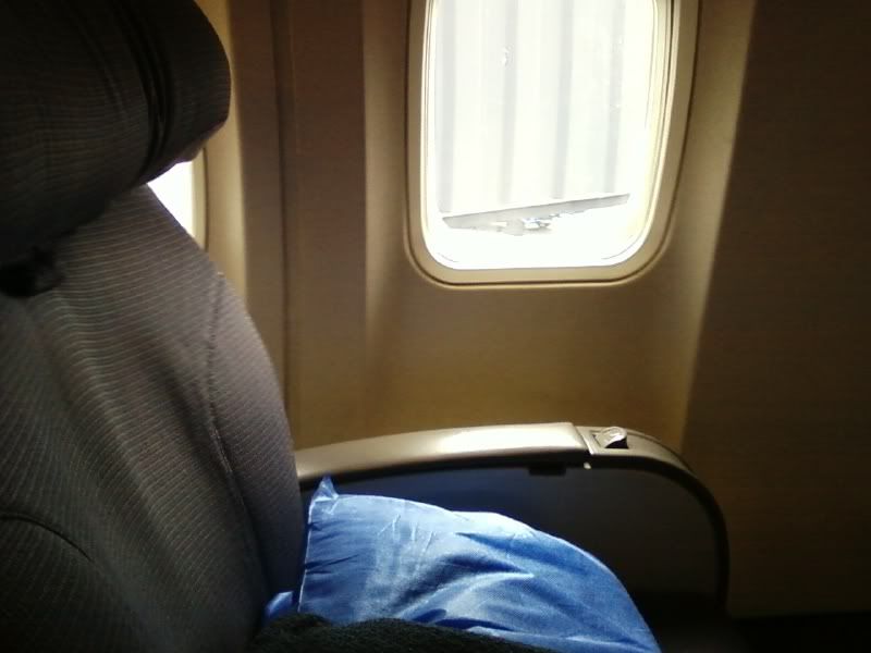 http://i240.photobucket.com/albums/ff223/ual757/united/Photo0414.jpg