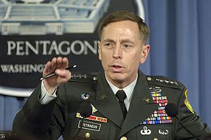 300px-David_H__Petraeus_press_briefing_2007.jpg