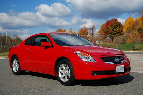 It's a 2009 Nissan Altima coupe in black. I'm picking it up next friday so 