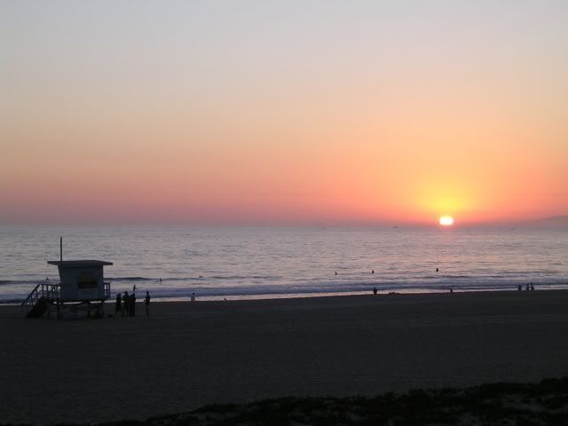 Manhattan beach sunset