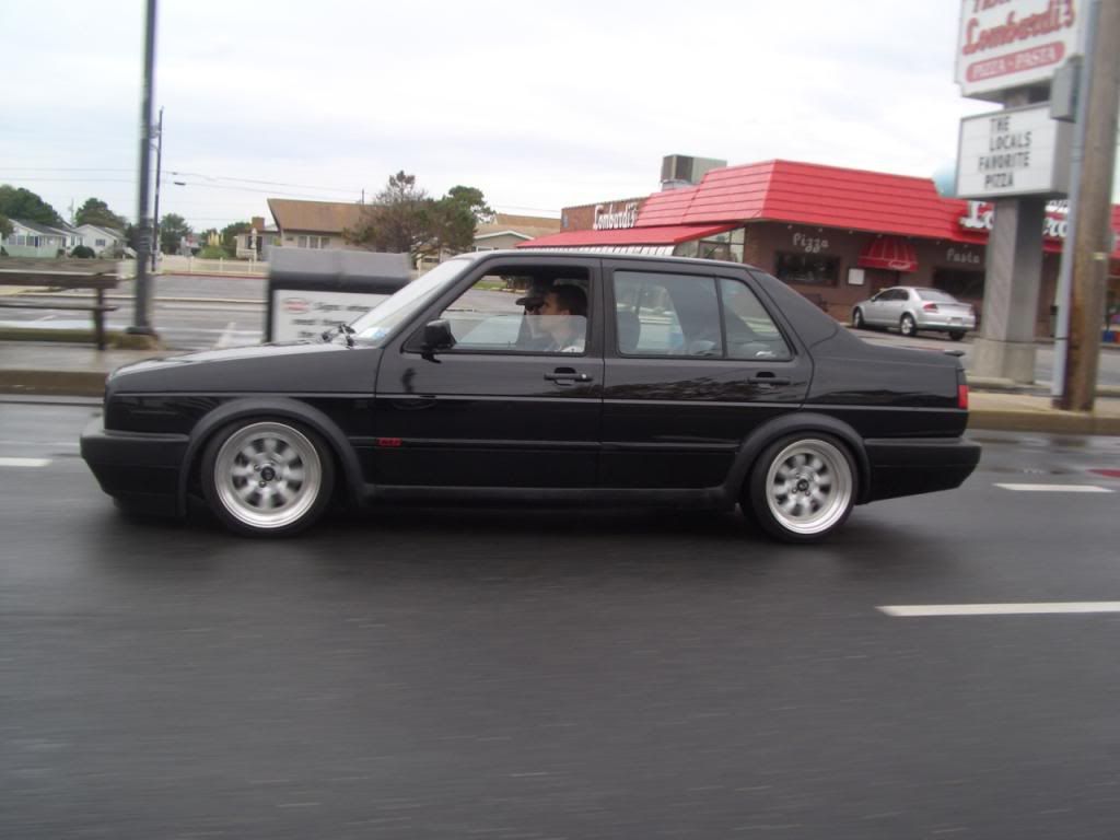 http://i240.photobucket.com/albums/ff31/kramerbuccs24/H2OI%202009/CIMG5561.jpg