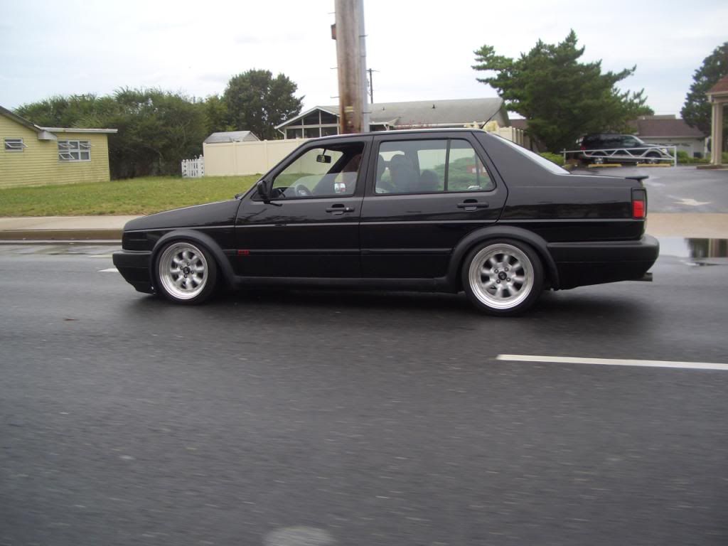 http://i240.photobucket.com/albums/ff31/kramerbuccs24/H2OI%202009/CIMG5562.jpg