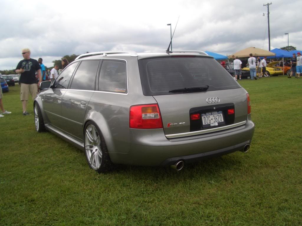 http://i240.photobucket.com/albums/ff31/kramerbuccs24/H2OI%202009/CIMG5617.jpg