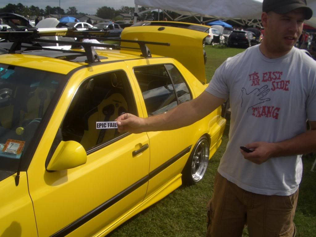 http://i240.photobucket.com/albums/ff31/kramerbuccs24/H2OI%202009/CIMG5622.jpg