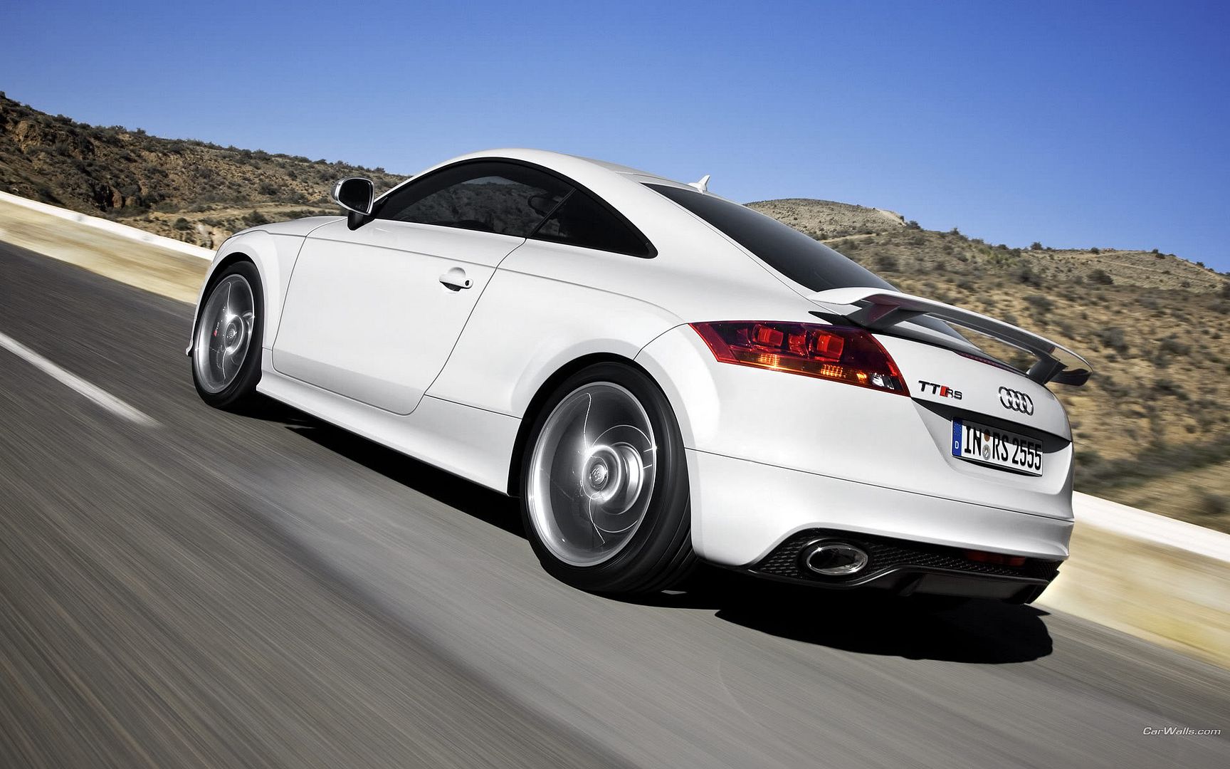 http://i240.photobucket.com/albums/ff31/kramerbuccs24/shift/Audi_TT-RS_758_1920x1200.jpg