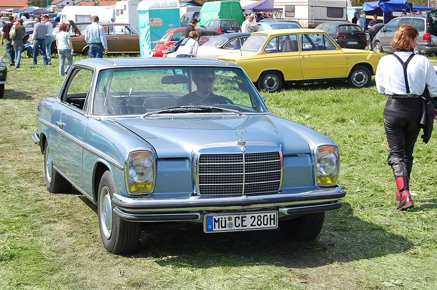 Mercedes W114 280CE leaving the show Love these babies