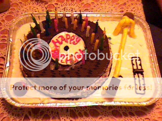 TurntableBirthdayCake.jpg